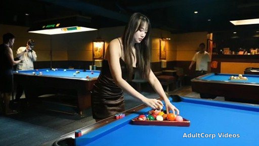 ED-39 The billiards goddess’s first experience with pink abalone and little cherry