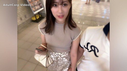 FC2PPV-3991760 A neat and gentle junior woman.* While on the date, I used a remote vibrator and dripped my pussy juice in front of the public, making me cum! Even though she is a y